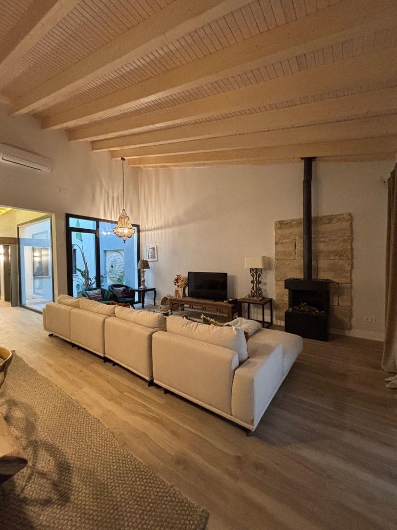 4 soveværelse Byhus til salg i Benifaio med swimmingpool garage - € 560.000 (Ref: 9674657)