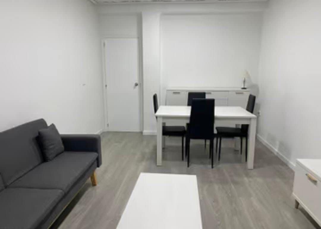 Piso de 3 habitaciones en Carlet en venta con garaje - 145.000 € (Ref: 9674661)