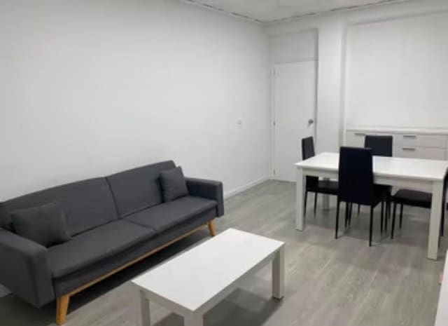 Piso de 3 habitaciones en Carlet en venta con garaje - 145.000 € (Ref: 9674661)