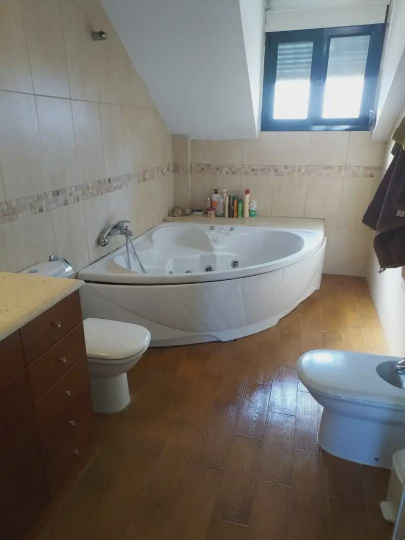 Casa de 4 habitaciones en Alginet en venta con garaje - 260.000 € (Ref: 9797389)