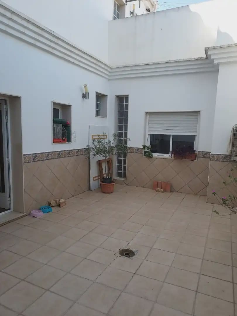 Casa de 4 habitaciones en Alginet en venta con garaje - 260.000 € (Ref: 9797389)