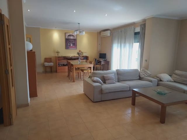 Casa de 4 habitaciones en Alginet en venta con garaje - 260.000 € (Ref: 9797389)