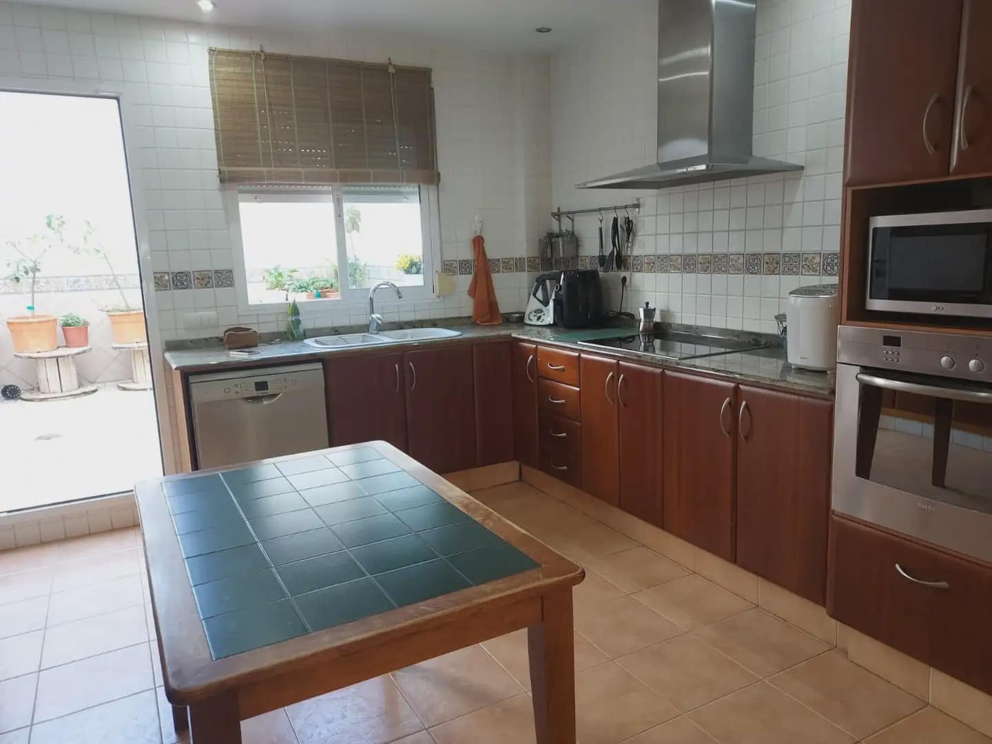 Casa de 4 habitaciones en Alginet en venta con garaje - 260.000 € (Ref: 9797389)