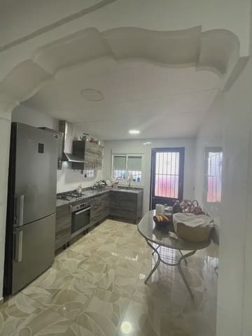 2 bedroom Townhouse for sale in Alginet - € 106,000 (Ref: 9807420)