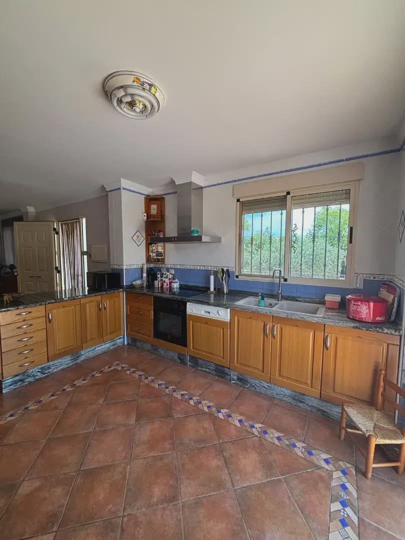 4 bedroom Villa for sale in Catadau with pool garage - € 310,000 (Ref: 9841718)