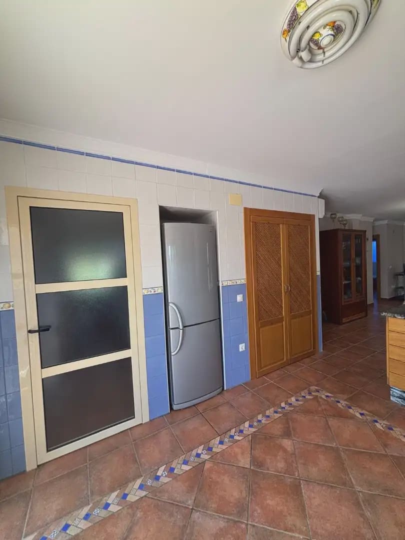 4 bedroom Villa for sale in Catadau with pool garage - € 310,000 (Ref: 9841718)