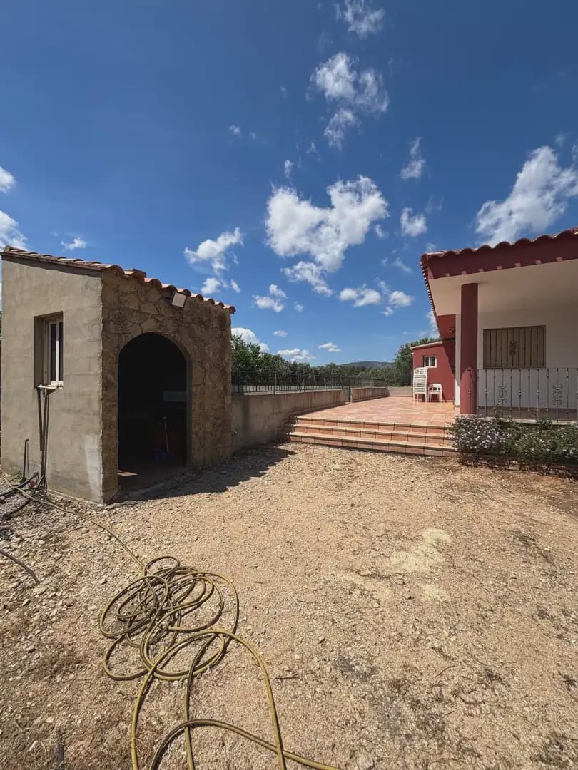 4 bedroom Villa for sale in Catadau with pool garage - € 310,000 (Ref: 9841718)