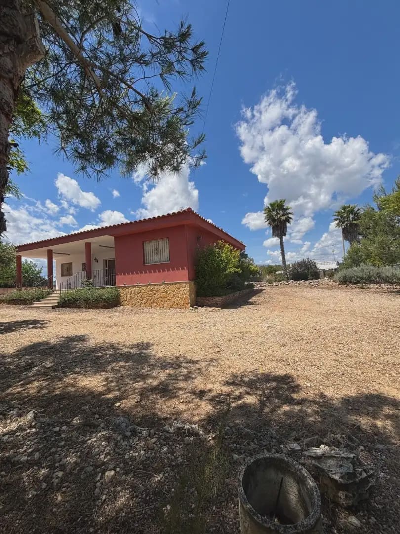 4 bedroom Villa for sale in Catadau with pool garage - € 310,000 (Ref: 9841718)