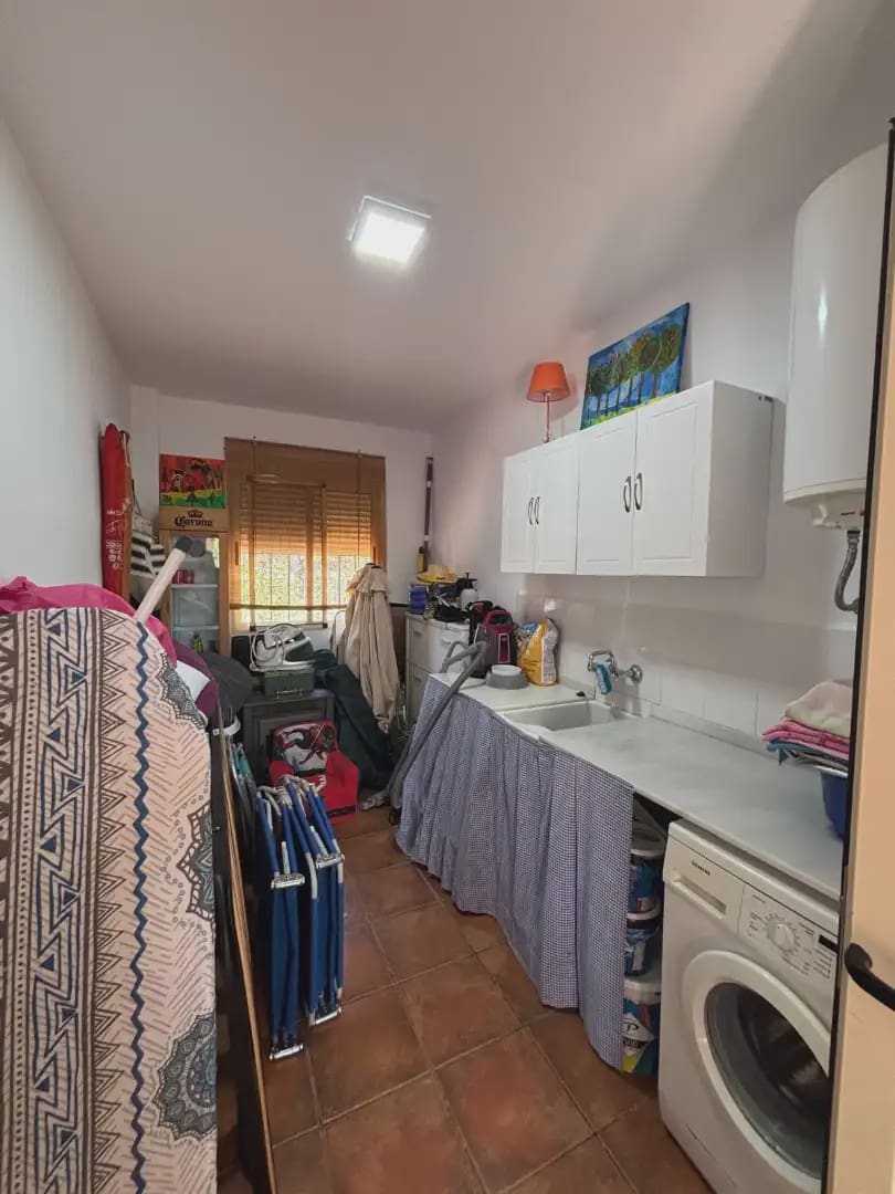 4 bedroom Villa for sale in Catadau with pool garage - € 310,000 (Ref: 9841718)