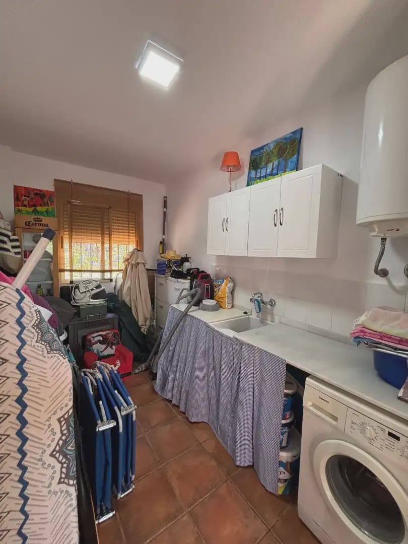 4 bedroom Villa for sale in Catadau with pool garage - € 310,000 (Ref: 9841718)
