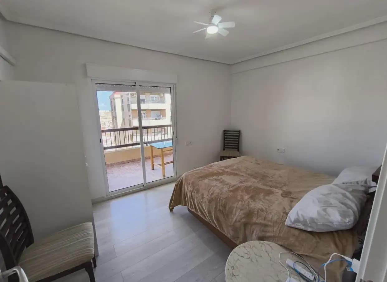 3 bedroom Flat for sale in Alginet with garage - € 169,000 (Ref: 9877874)