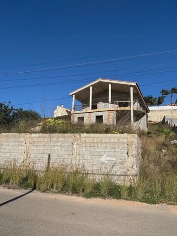 Chalet de 3 habitaciones en Alginet en venta con garaje - 170.000 € (Ref: 9880203)