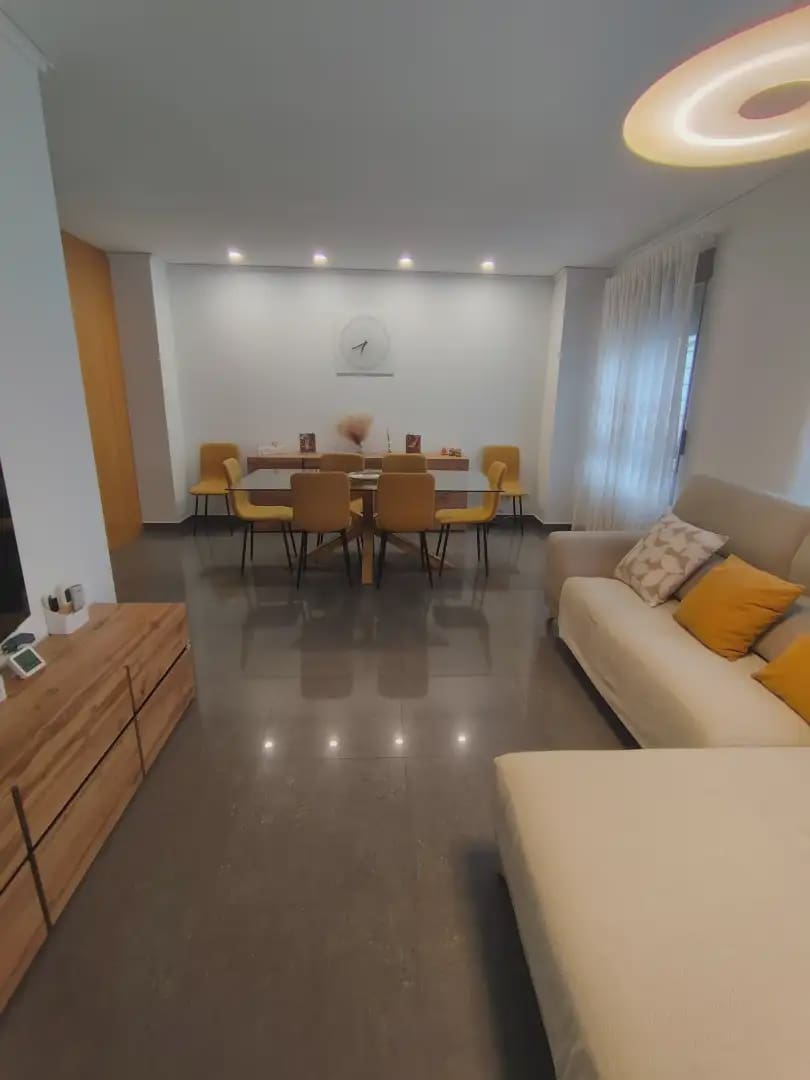 5 slaapkamer Huis te koop in Alginet met garage - € 349.000 (Ref: 9883686)