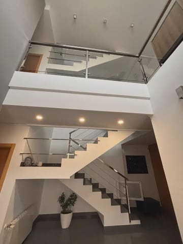 5 slaapkamer Huis te koop in Alginet met garage - € 349.000 (Ref: 9883686)