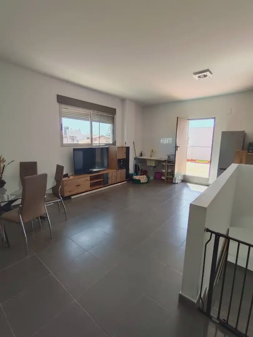 5 slaapkamer Huis te koop in Alginet met garage - € 349.000 (Ref: 9883686)