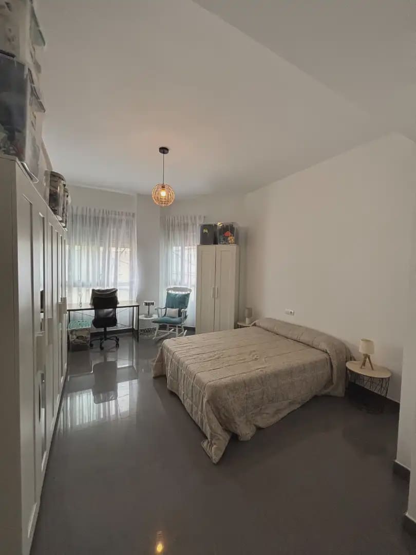 5 slaapkamer Huis te koop in Alginet met garage - € 349.000 (Ref: 9883686)