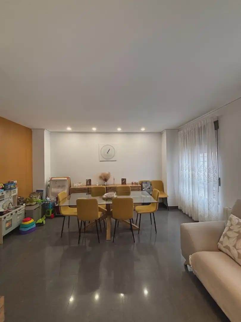 5 slaapkamer Huis te koop in Alginet met garage - € 349.000 (Ref: 9883686)