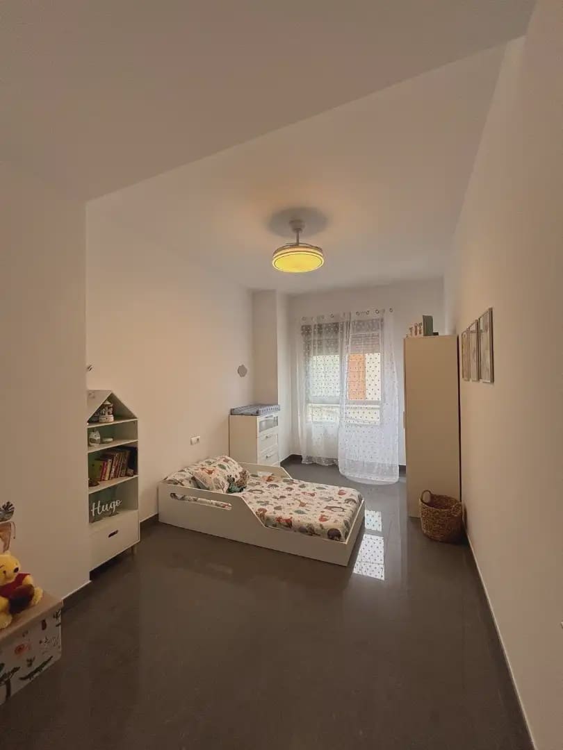 5 slaapkamer Huis te koop in Alginet met garage - € 349.000 (Ref: 9883686)
