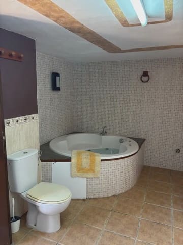 4 soverom Villa til salgs i Alginet med svømmebasseng garasje - € 420 000 (Ref: 9935458)