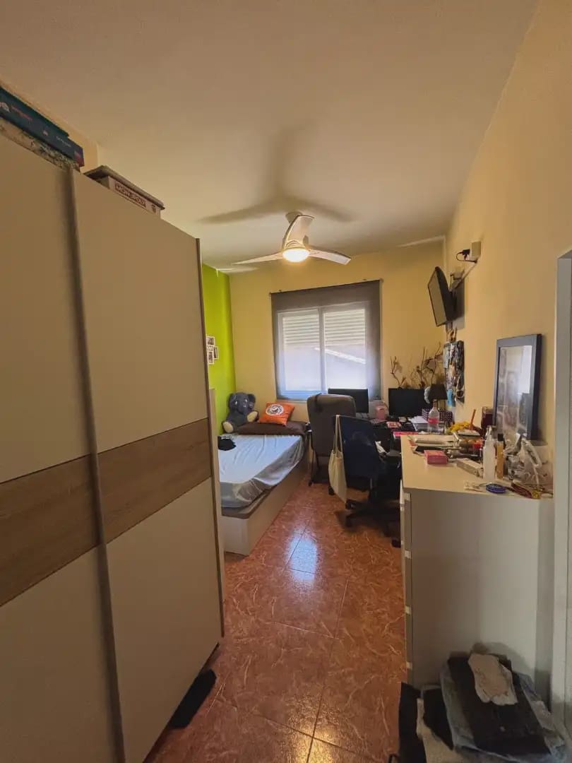 3 bedroom Flat for sale in Alginet with garage - € 160,000 (Ref: 9938886)