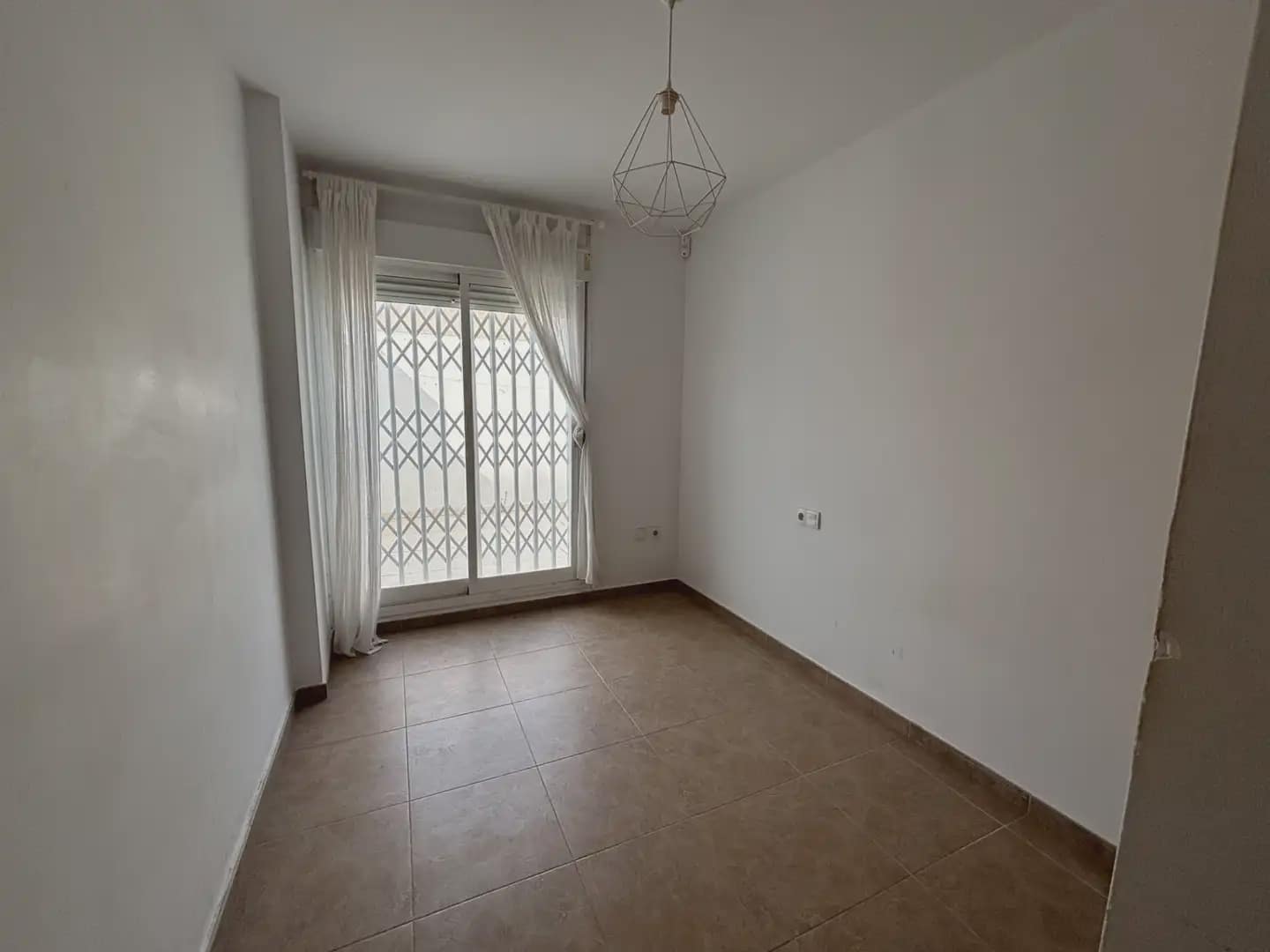 2 bedroom Flat for sale in Alginet - € 156,000 (Ref: 9938997)