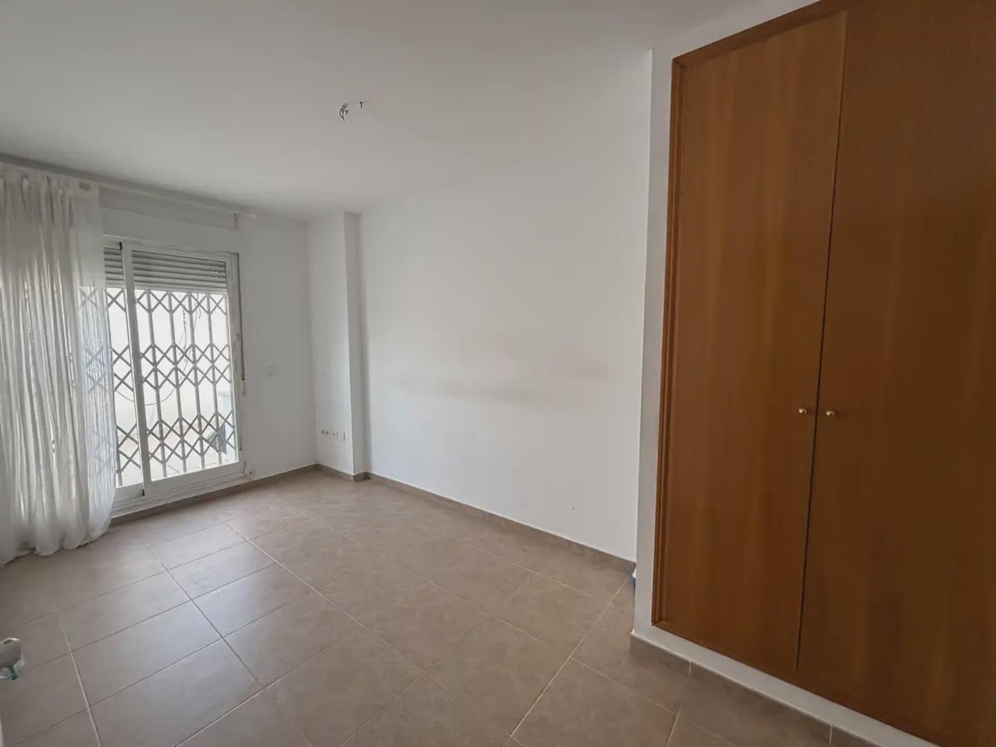 2 bedroom Flat for sale in Alginet - € 156,000 (Ref: 9938997)