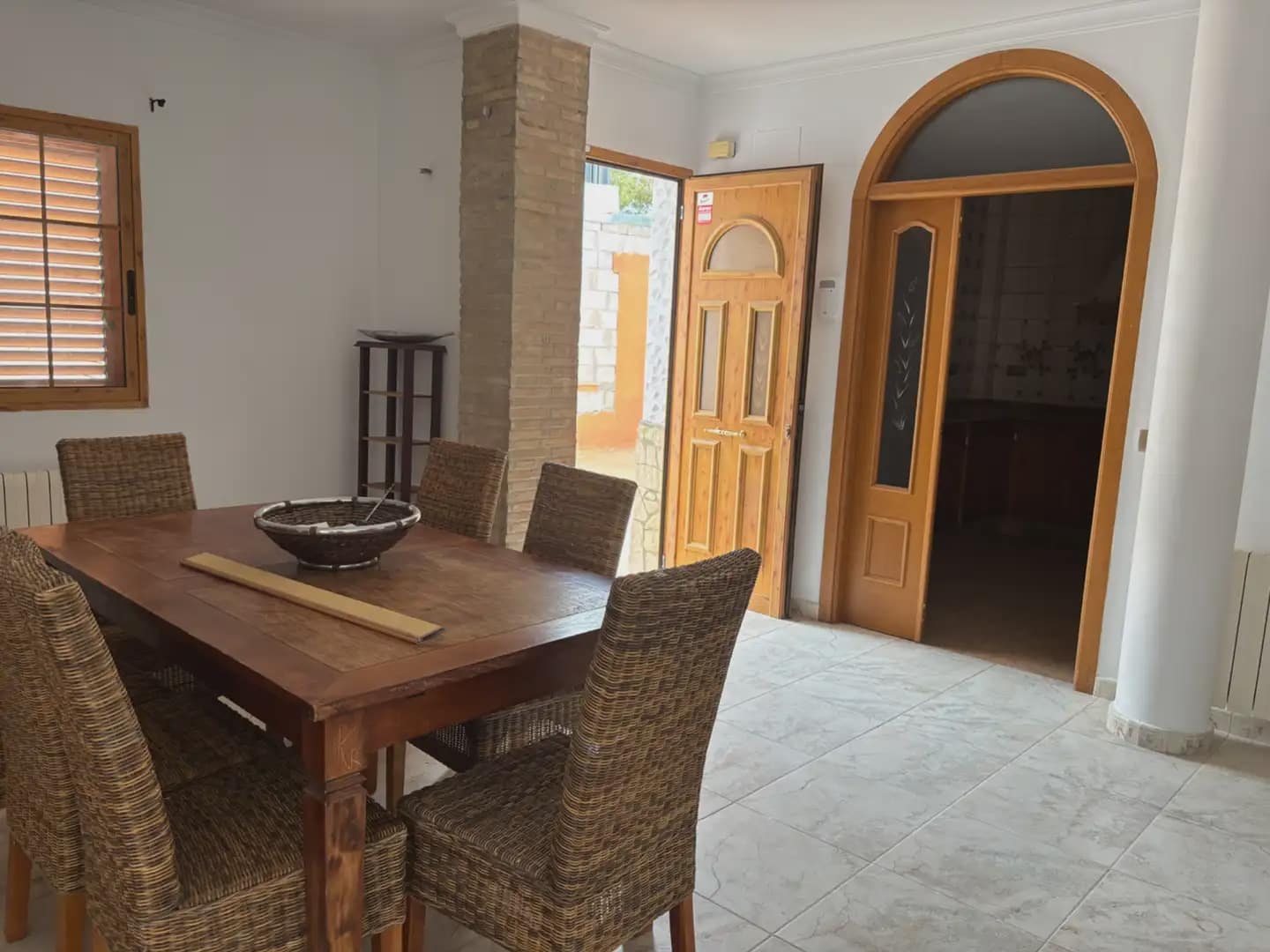 4 soveværelse Villa til salg i Alginet med swimmingpool garage - € 390.000 (Ref: 9972542)