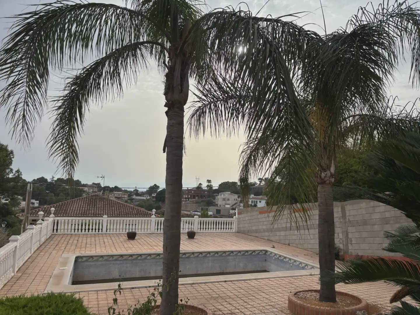 4 soveværelse Villa til salg i Alginet med swimmingpool garage - € 390.000 (Ref: 9972542)