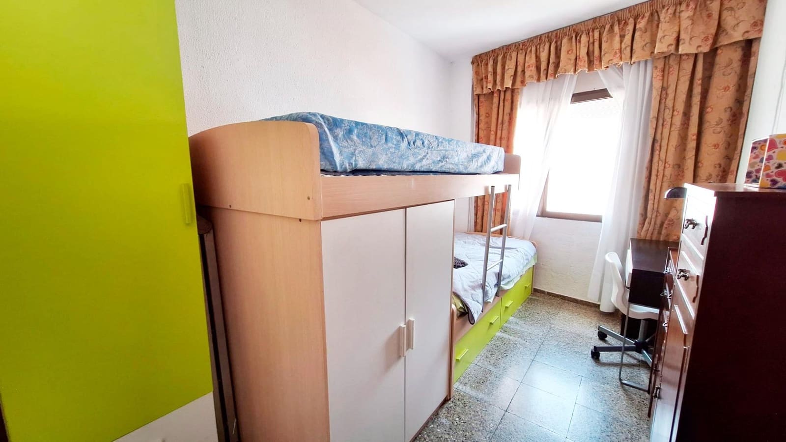 3 soveværelse Lejlighed til salg i Cordoba by - € 94.500 (Ref: 9901478)