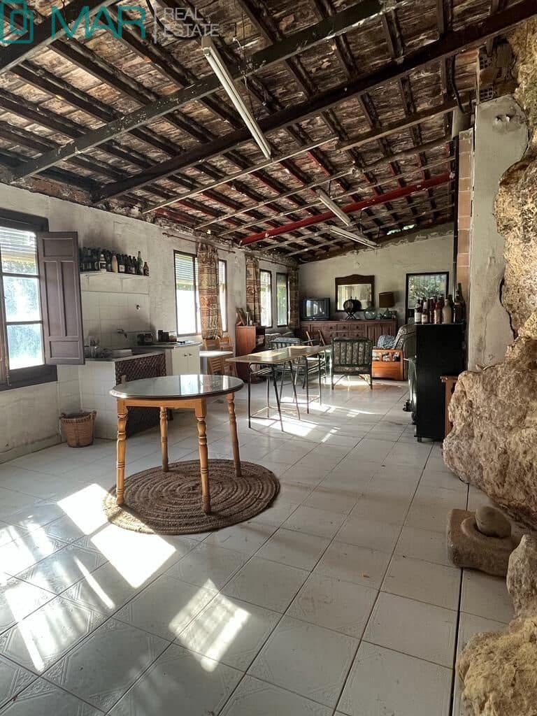 5 bedroom Villa for sale in Cordoba city with pool garage - € 695,000 (Ref: 9901480)