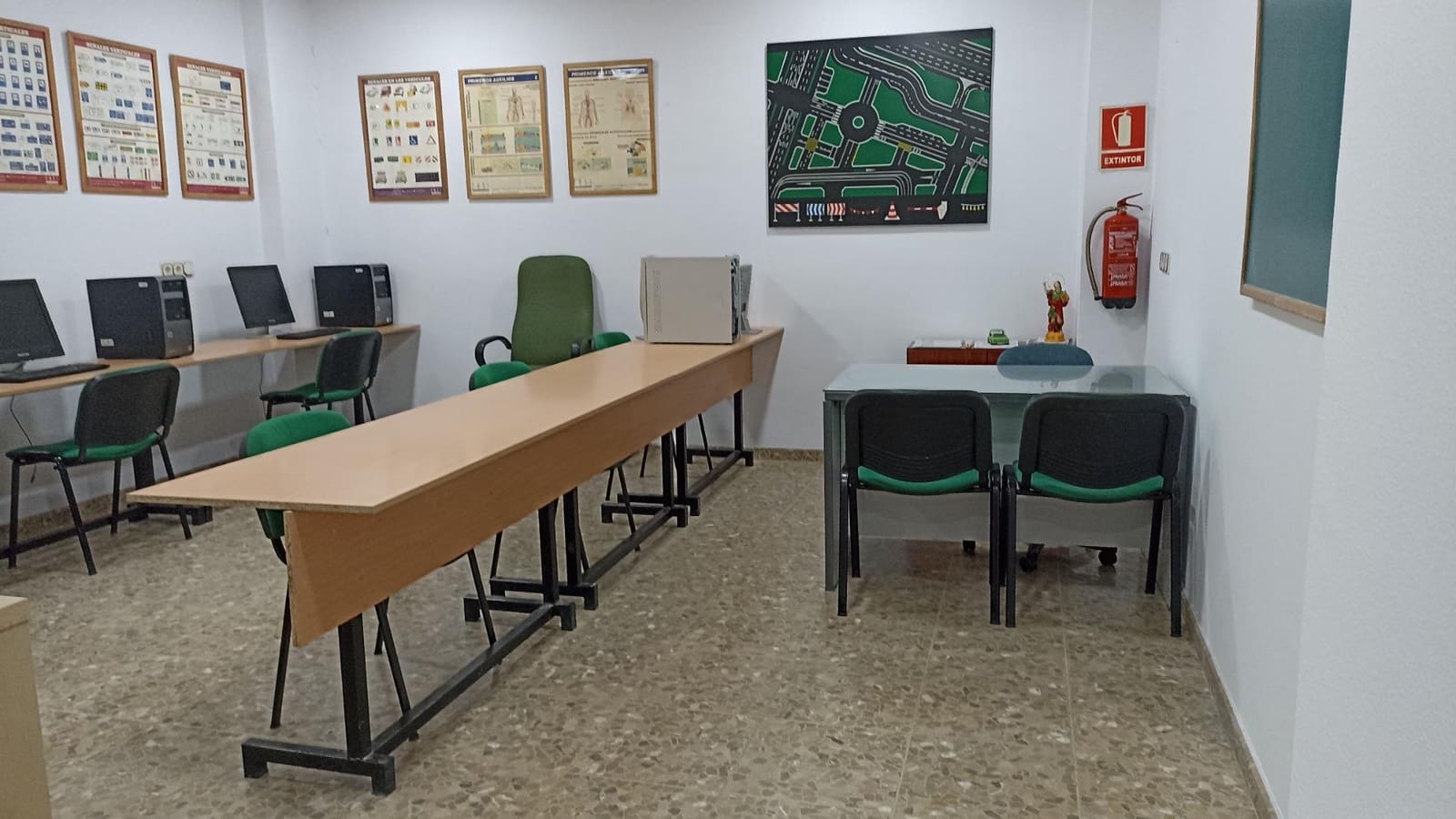 Gewerbe zu verkaufen in Cordoba Stadt - 85.000 € (Ref: 9901481)