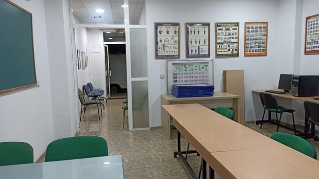 Gewerbe zu verkaufen in Córdoba Stadt - 85.000 € (Ref: 9901481)