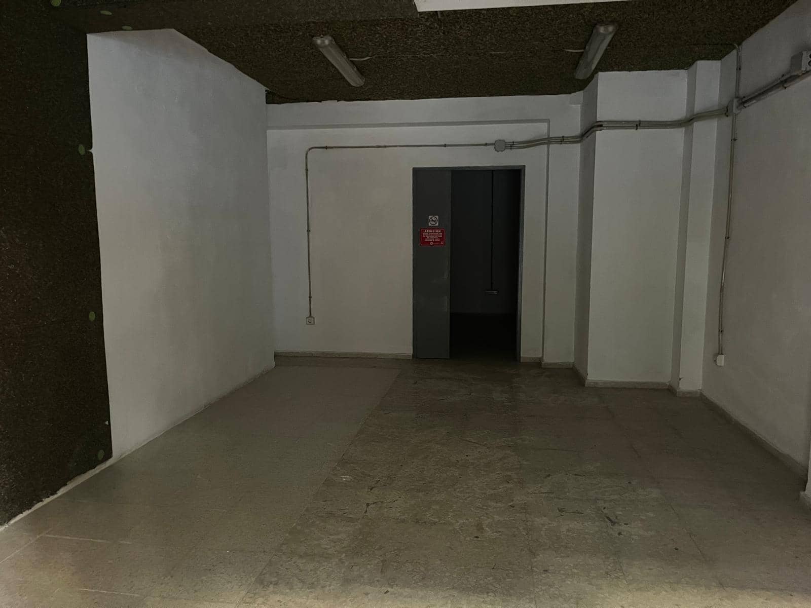 Erhverv til salg i Cordoba by - € 65.000 (Ref: 9901482)