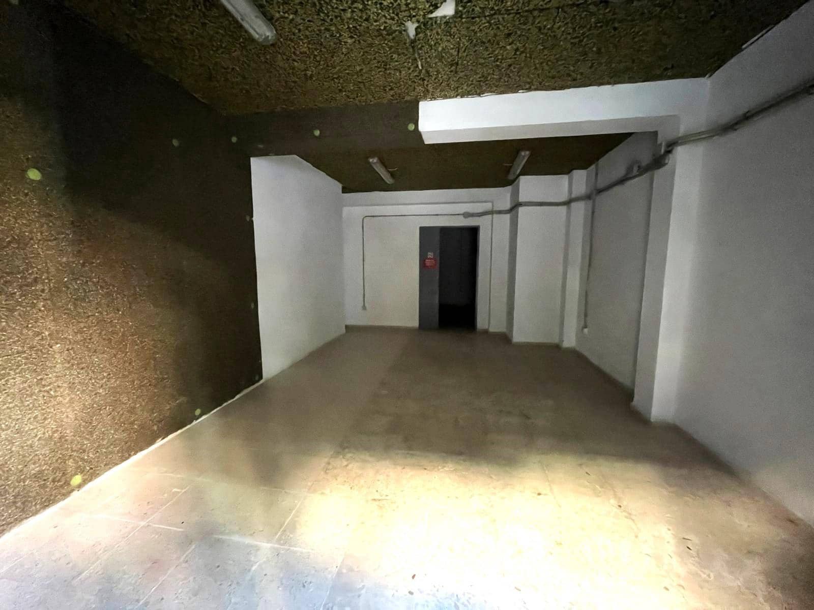 Erhverv til salg i Cordoba by - € 65.000 (Ref: 9901482)