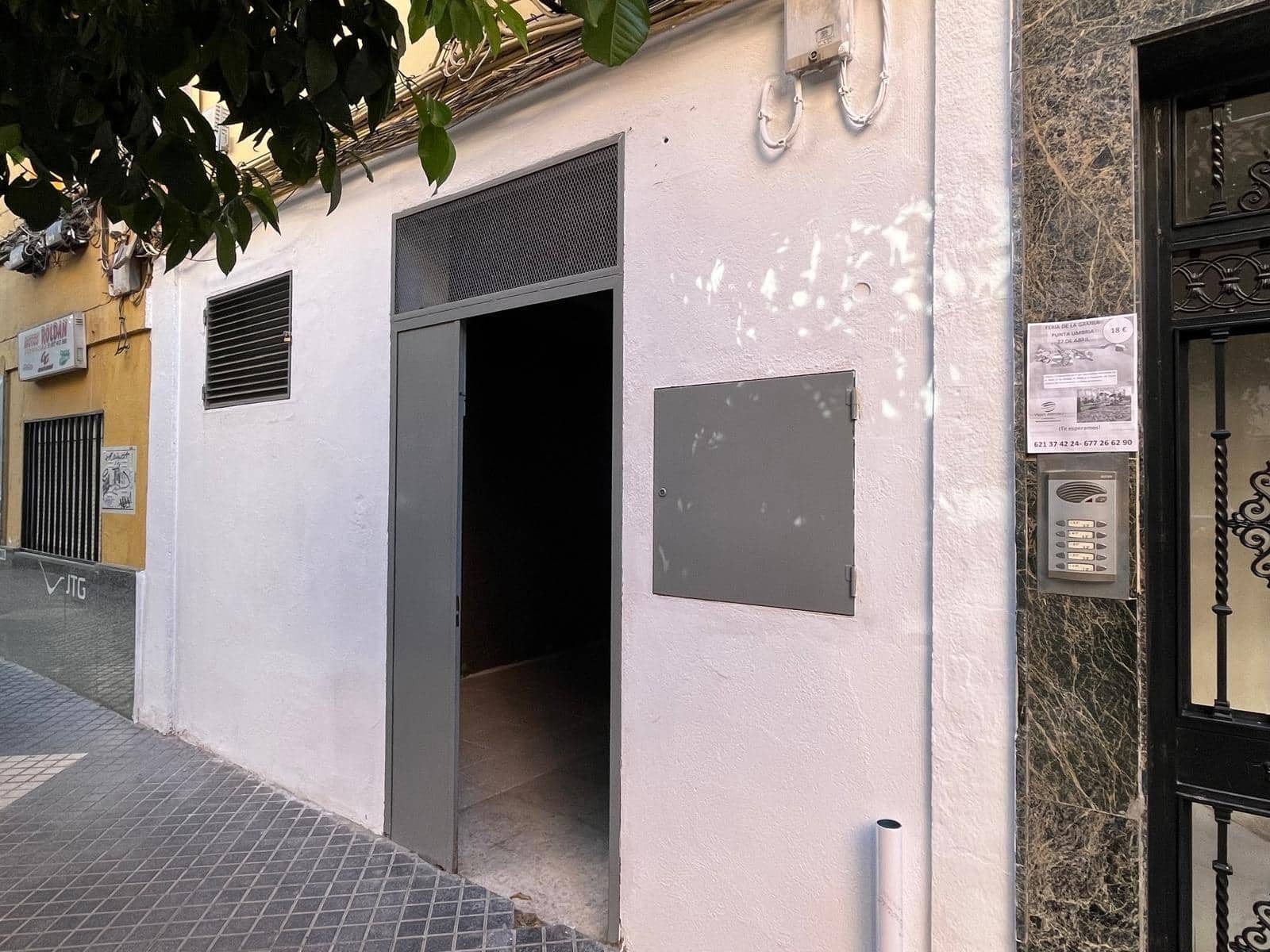 Erhverv til salg i Cordoba by - € 65.000 (Ref: 9901482)