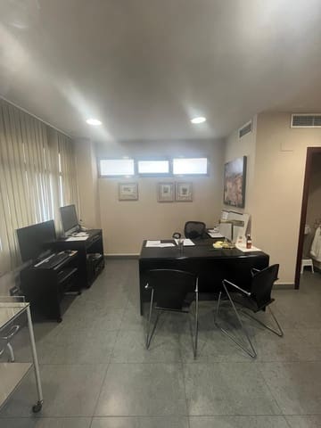 Local Comercial en Centro, Córdoba ciudad en alquiler - 1.750 € (Ref: 9901484)