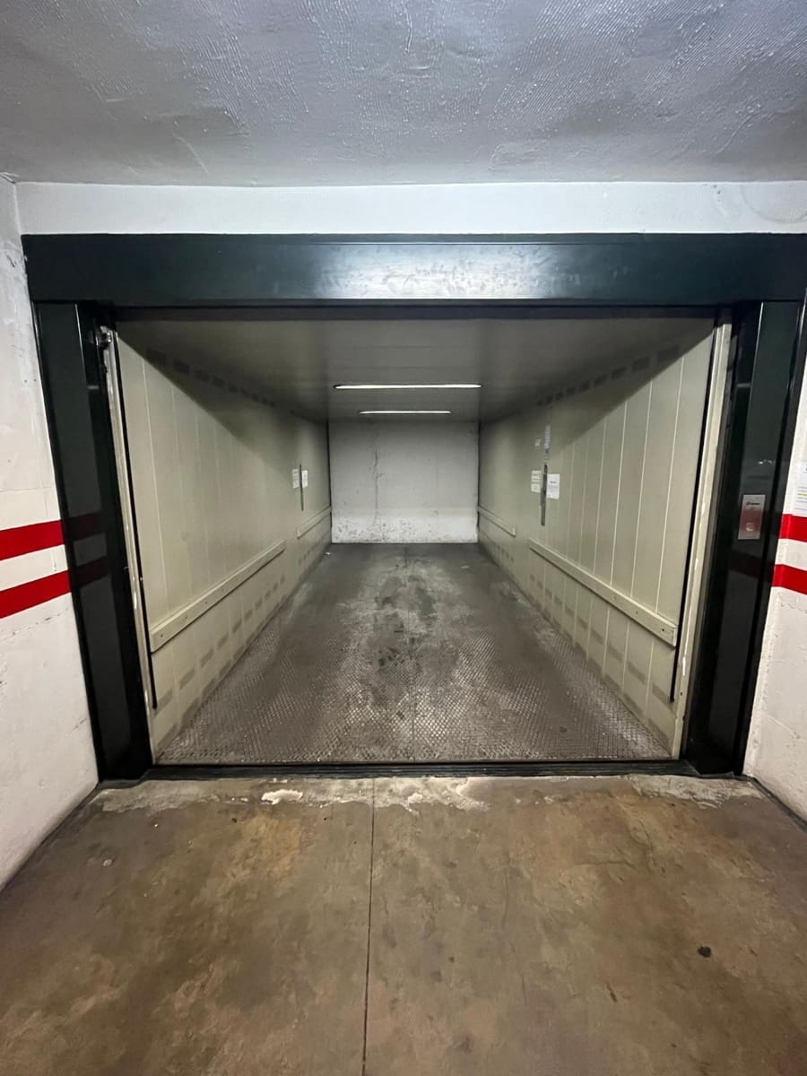 Garage till salu i Cordoba stad - 19 900 € (Ref: 9901488)