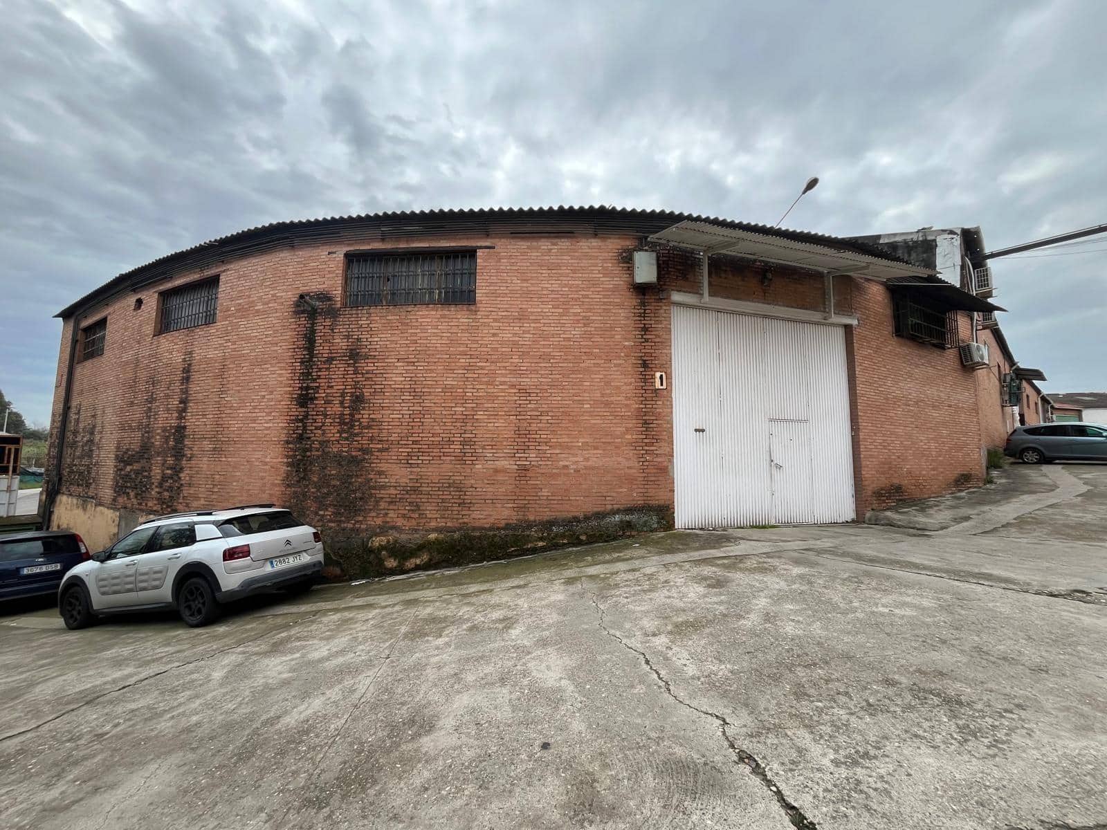 Business for sale in Cordoba city - € 346,000 (Ref: 9901490)