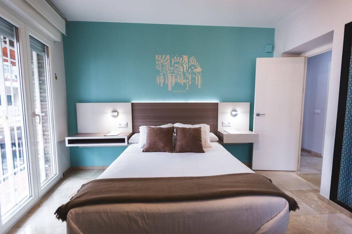 5 bedroom Flat for sale in Cordoba city - € 449,900 (Ref: 9901491)