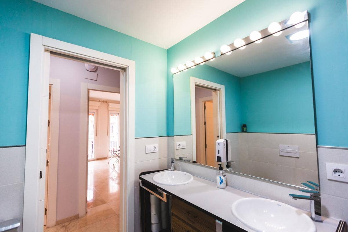 5 bedroom Flat for sale in Cordoba city - € 449,900 (Ref: 9901491)