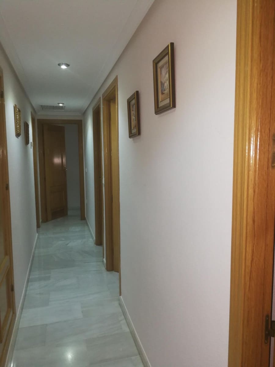 5 soverom Leilighet til salgs i Cordoba by med garasje - € 379 900 (Ref: 9901497)