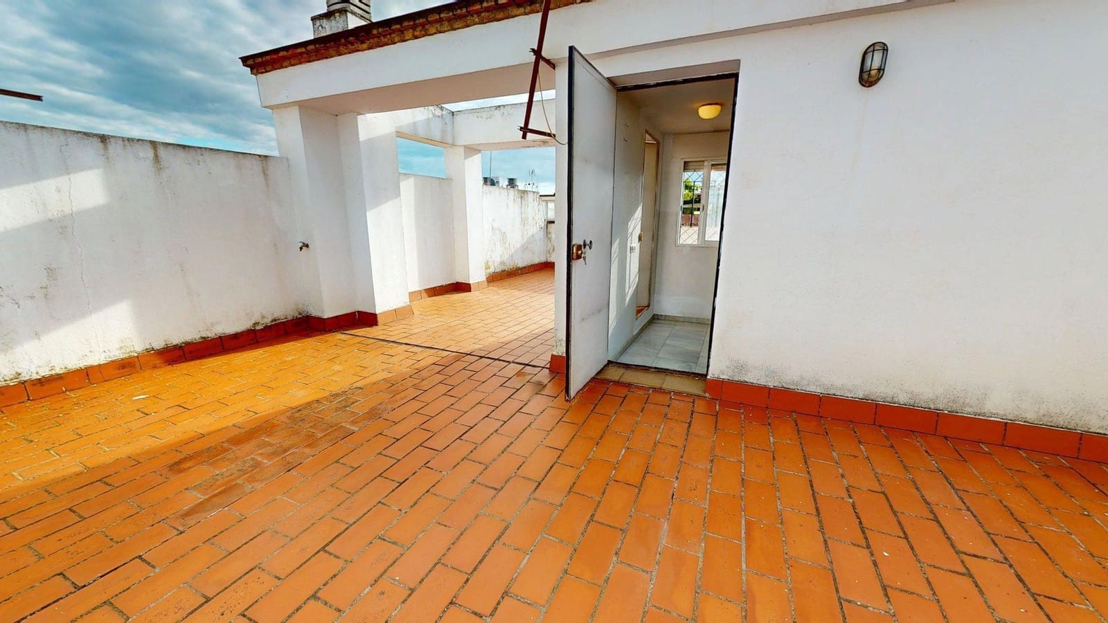 5 quarto Moradia em Banda para venda em Cordova cidade com garagem - 360 000 € (Ref: 9901498)