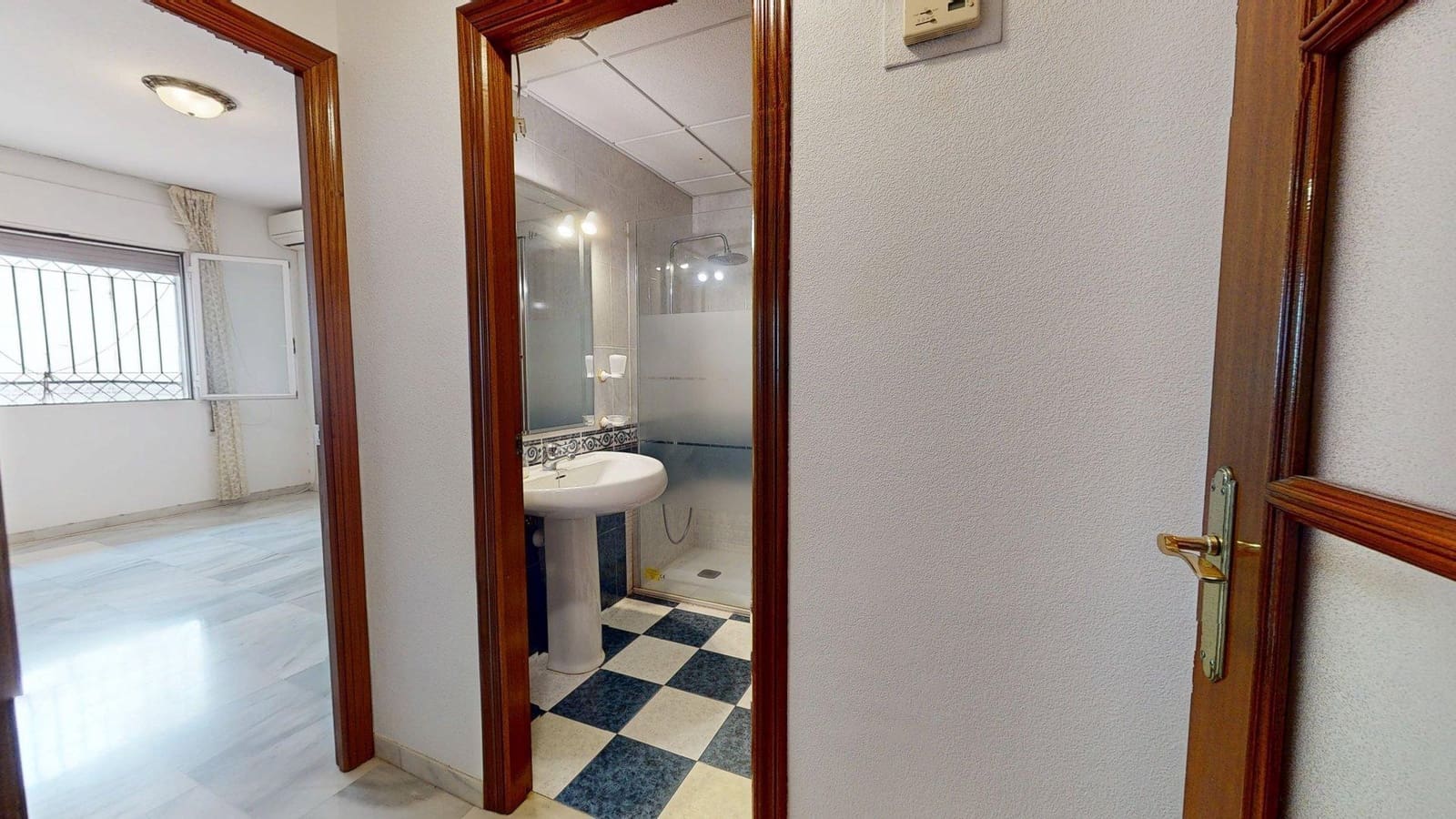 5 quarto Moradia em Banda para venda em Cordova cidade com garagem - 360 000 € (Ref: 9901498)