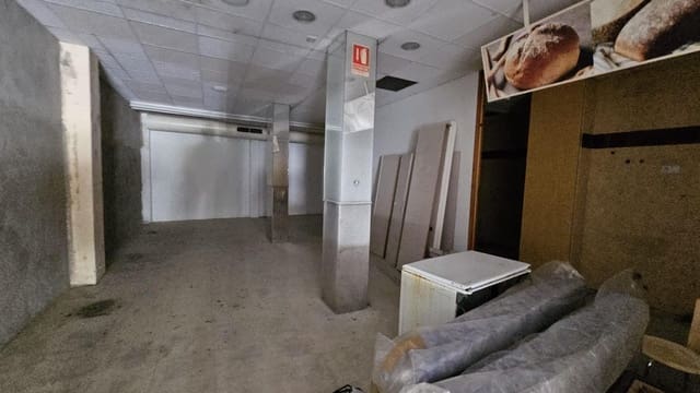 Commercial for sale in Sagunto, Córdoba city - € 99,000 (Ref: 9901499)