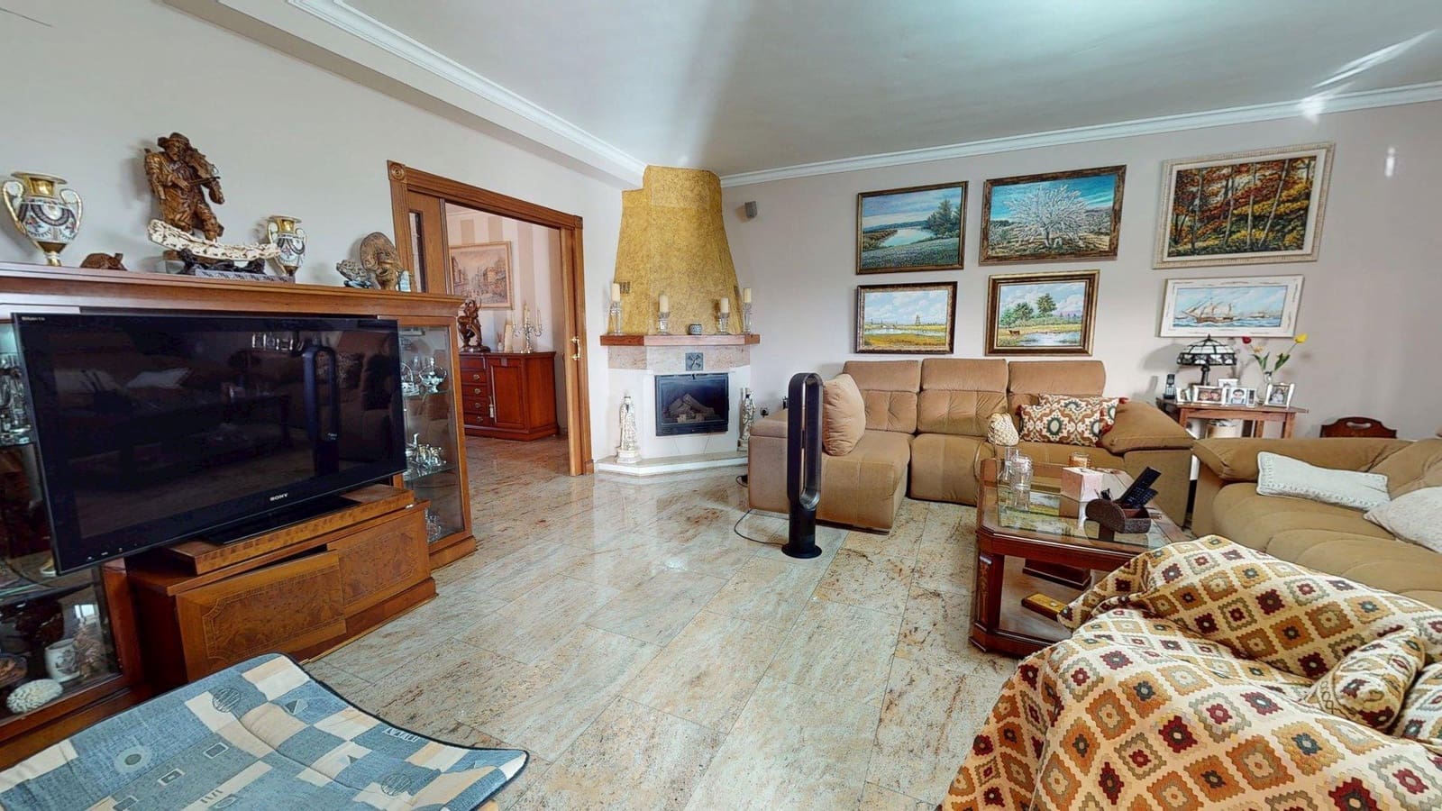 6 bedroom Villa for sale in Cordoba city with pool garage - € 900,000 (Ref: 9901500)