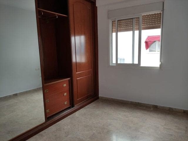 4 quarto Moradia em Banda para venda em Cordova cidade com garagem - 205 000 € (Ref: 9901501)