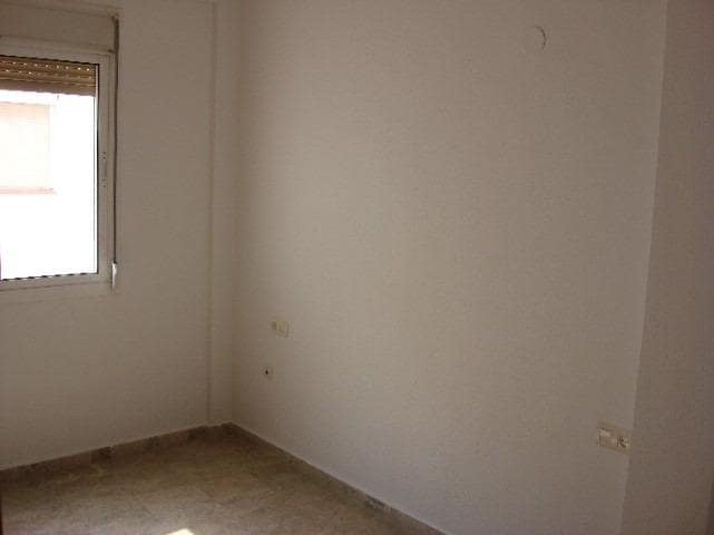 4 quarto Moradia em Banda para venda em Cordova cidade com garagem - 205 000 € (Ref: 9901501)