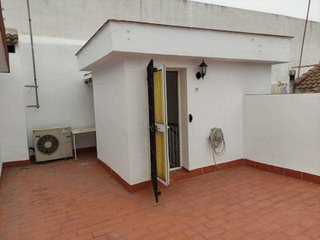 4 quarto Moradia em Banda para venda em Cordova cidade com garagem - 205 000 € (Ref: 9901501)