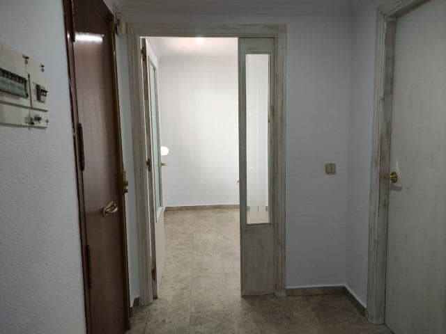 4 quarto Moradia em Banda para venda em Cordova cidade com garagem - 205 000 € (Ref: 9901501)