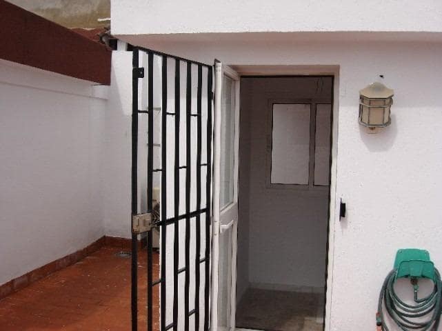 4 quarto Moradia em Banda para venda em Cordova cidade com garagem - 205 000 € (Ref: 9901501)